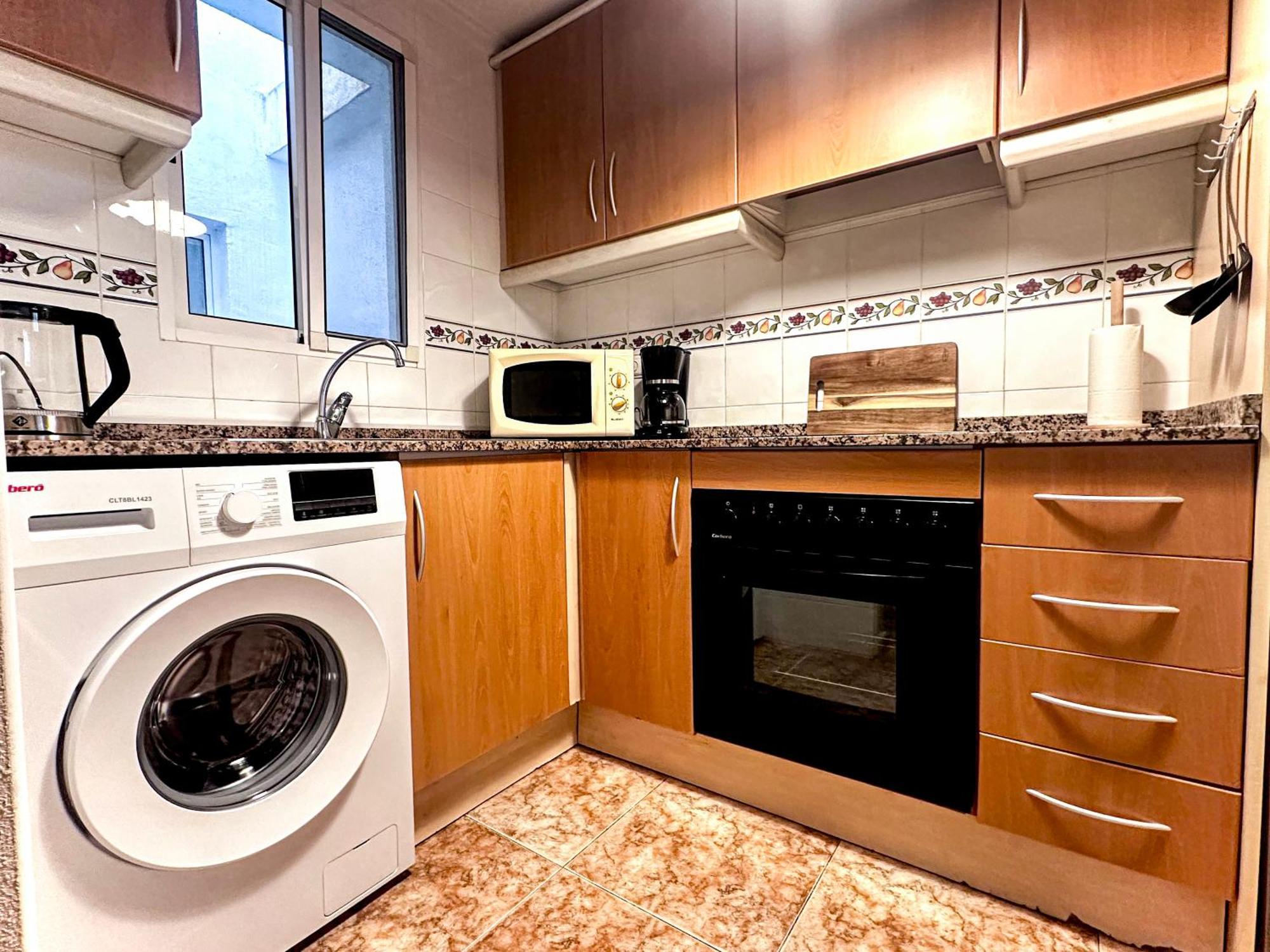 Zadorhomes - Caballero De Rodas Residence ตอร์เรเวียคา ภายนอก รูปภาพ