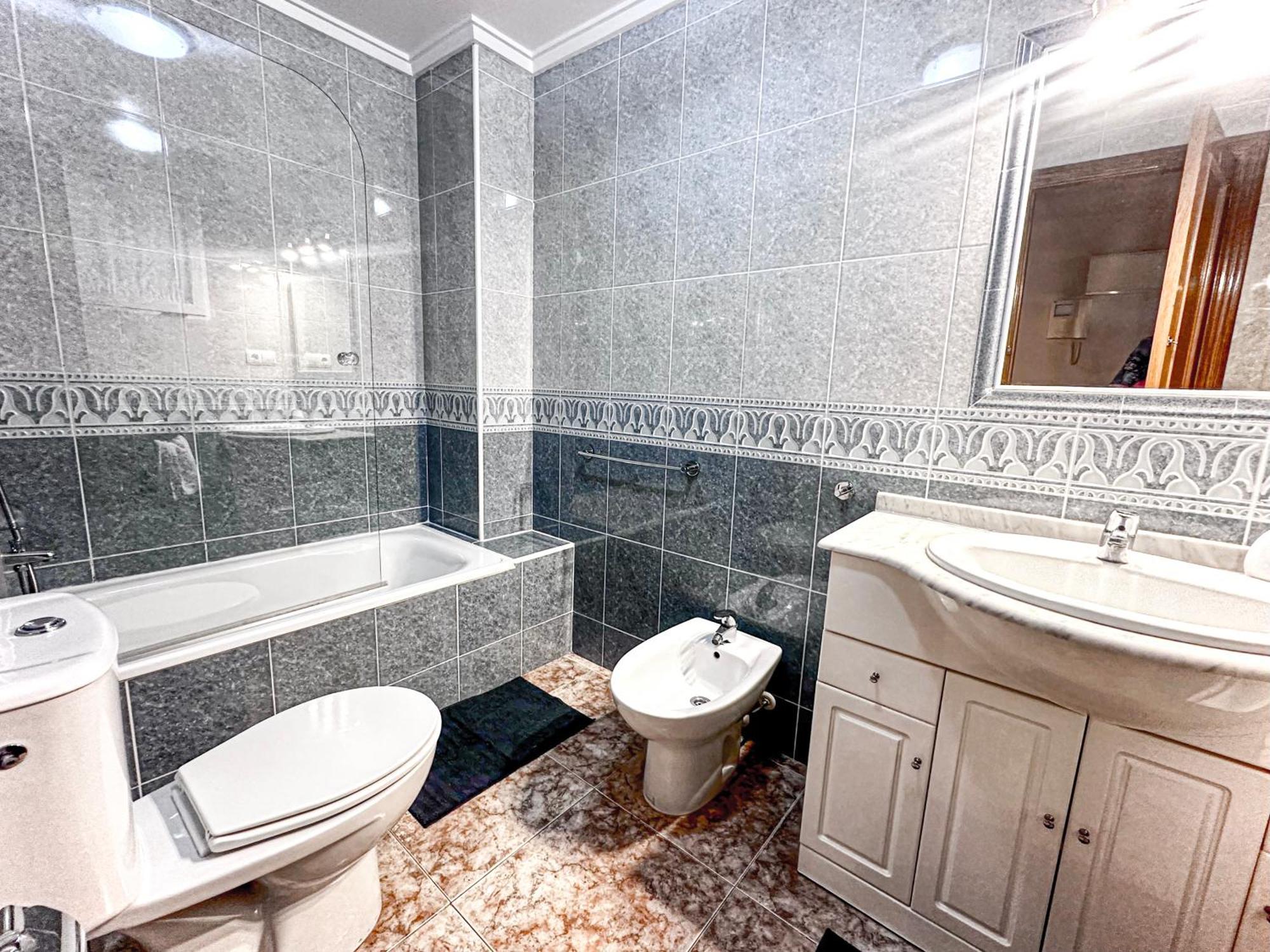 Zadorhomes - Caballero De Rodas Residence ตอร์เรเวียคา ภายนอก รูปภาพ